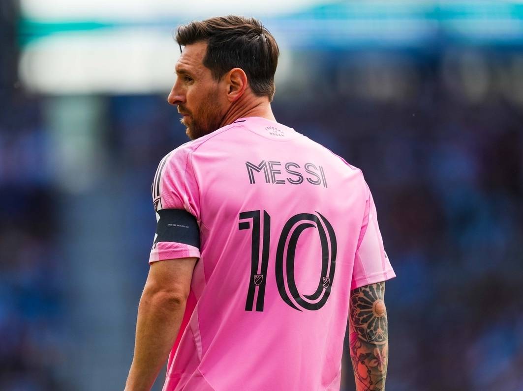 TA：说梅西只说进球！就跟数莎士比亚写过多少剧本一样肤浅！