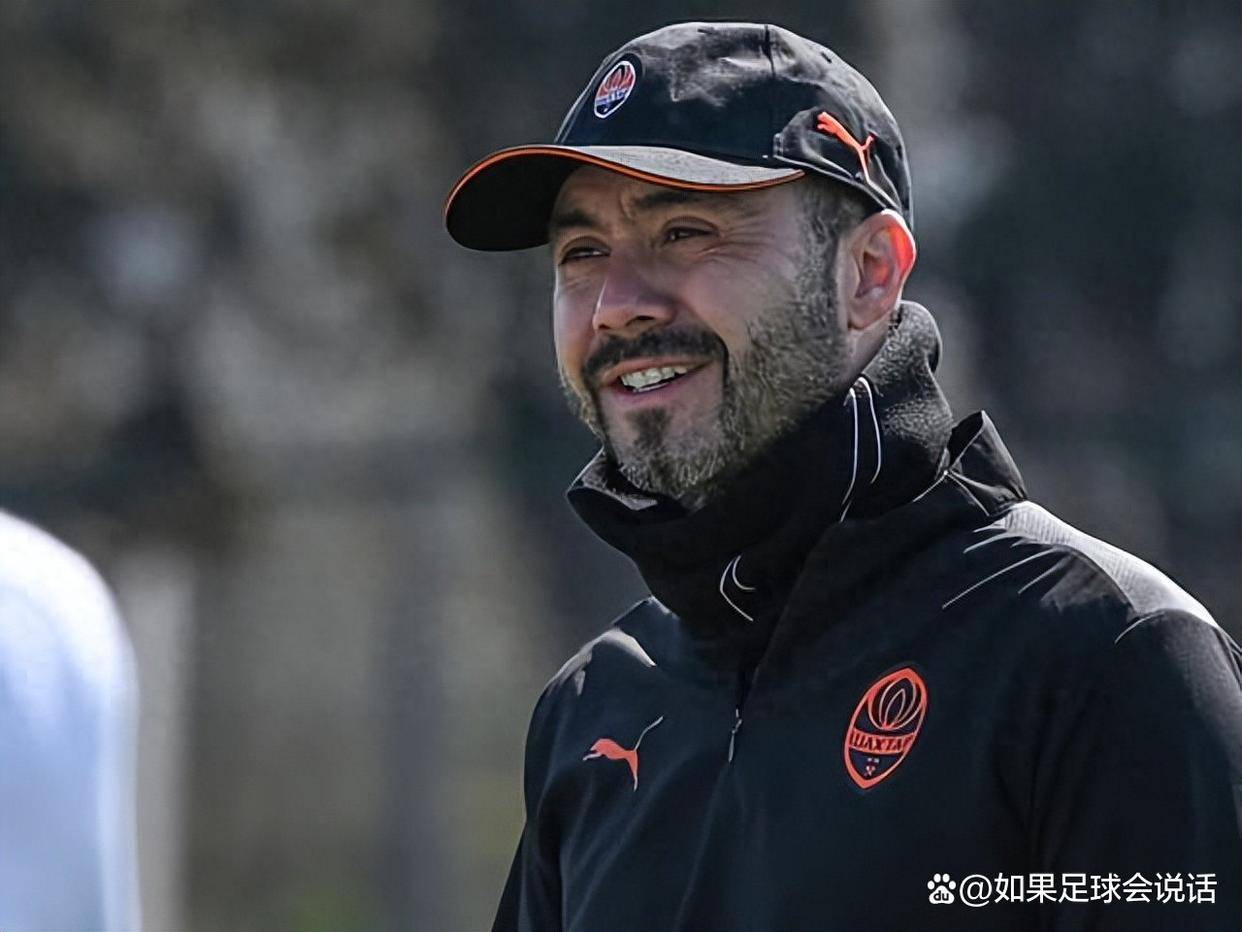 英超西甲一夜变天！热刺5年长约锁死名帅，B席离队引爆3大悬念